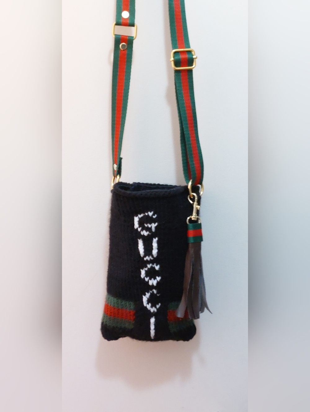 Gucci Black Knit Cellphone Case Front Vertical Logo Green-Red Striped Strap - Picture 8 of 10